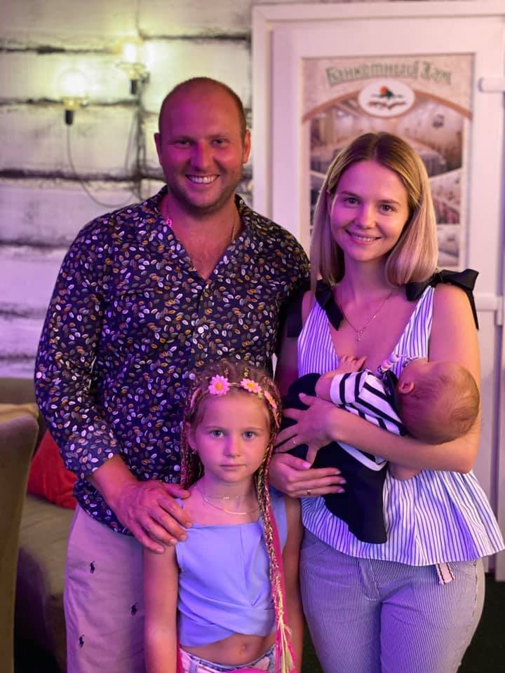 Дома у яхтсмена Юрия Хомича остались жена и двое детей dqxikeidqxidqeant