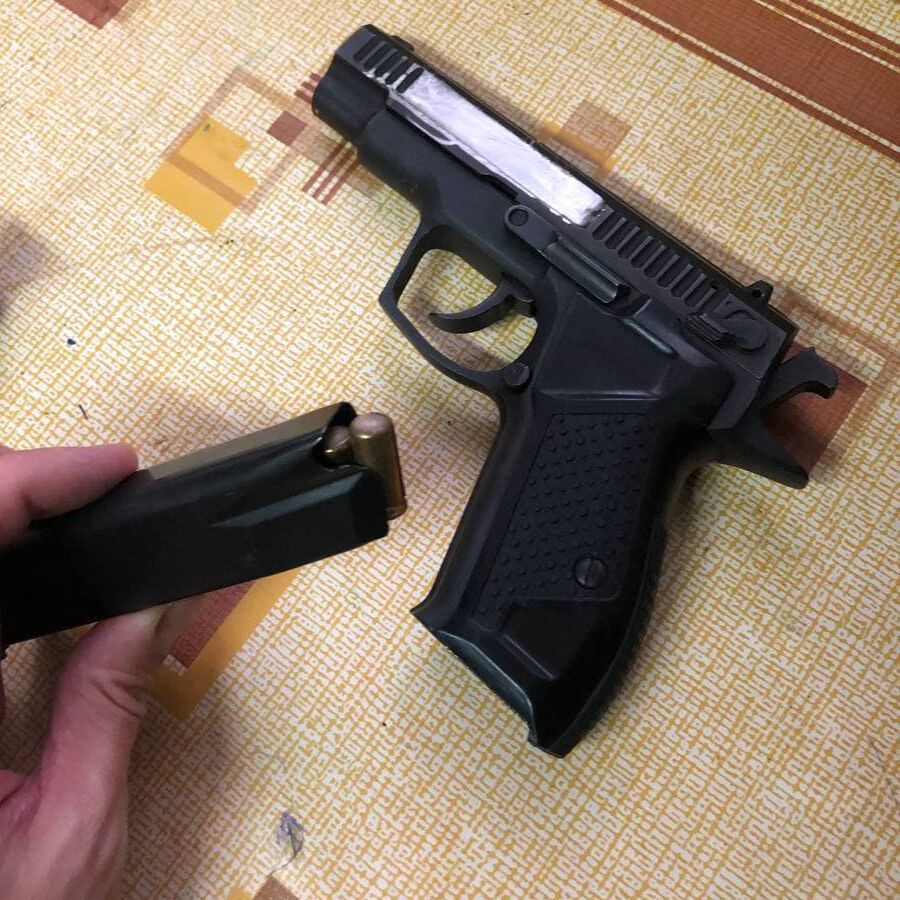 Полицейские провели обыски