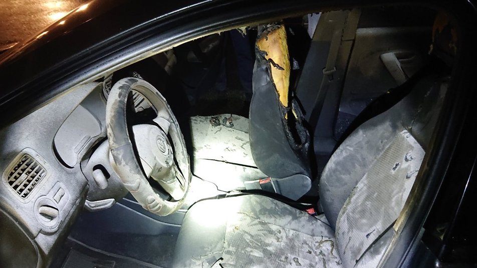 У Чернігові через феєрверк загорілася автівка dqxikeidqxidqeant