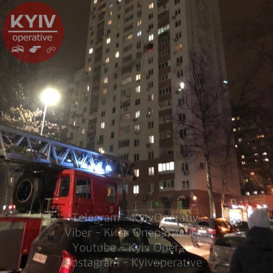 Пожар в Киеве dqxikeidqxidqeant
