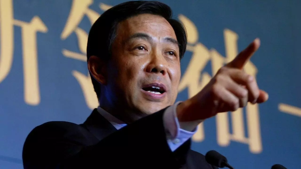 Бо Силай выведен из парламента Китая