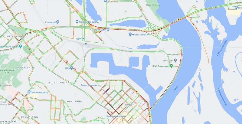 Пробки на Подоле и набережной.