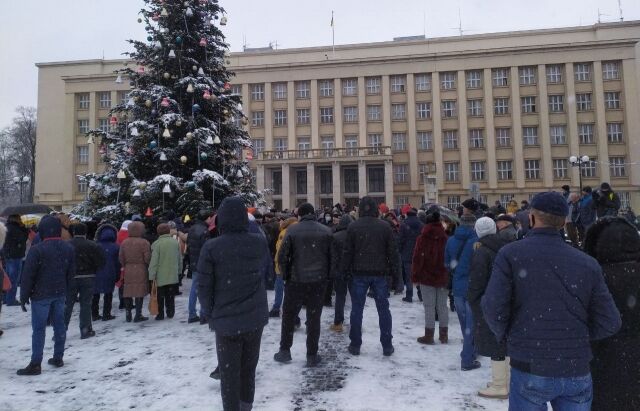 Они требовали снижения комунальных тарифов