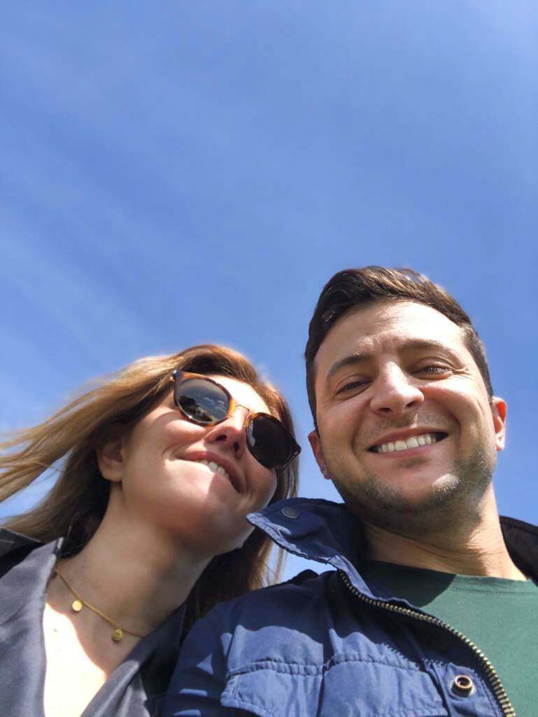 Зеленская вместе со своим мужем Владимиром dqxikeidqxidqeant