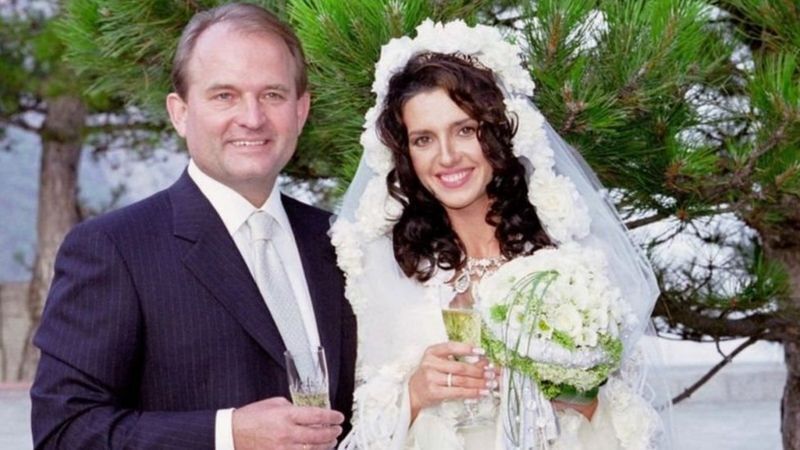 Фото со свадьбы Оксаны Марченко и Виктора Медведчука.