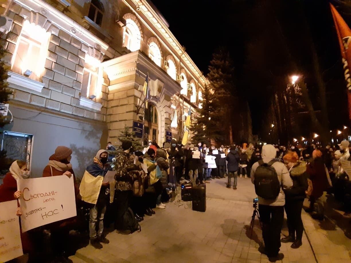 Студенты вышли в Днепре. dqxikeidqxidqeant