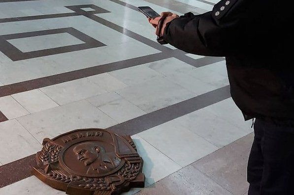 Мэрию Харькова пытались "декоммунизировать"