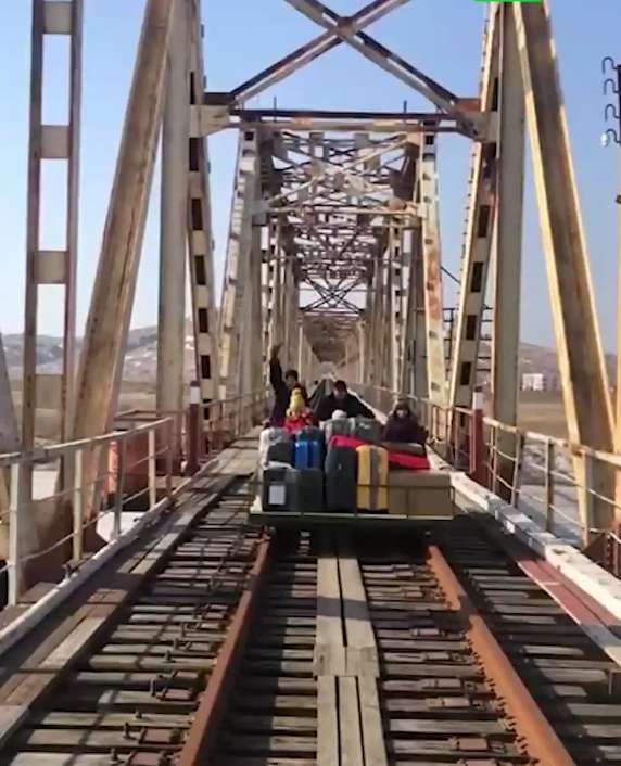 Возвращение россиян из Северной Кореи dqxikeidqxidqeant