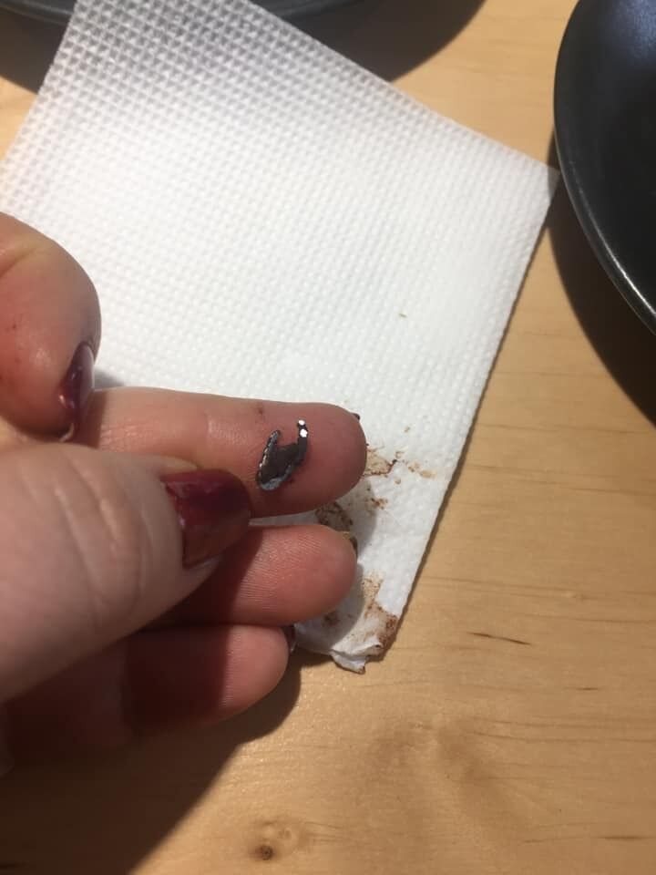 Кусок железа в десерте dqxikeidqxidqrant