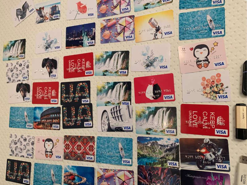 В Киеве разоблачили интернет-мошенника, который обманул более пятисот человек на десятки тысяч гривен. Фото: Прокуратура dqxikeidqxidqrant