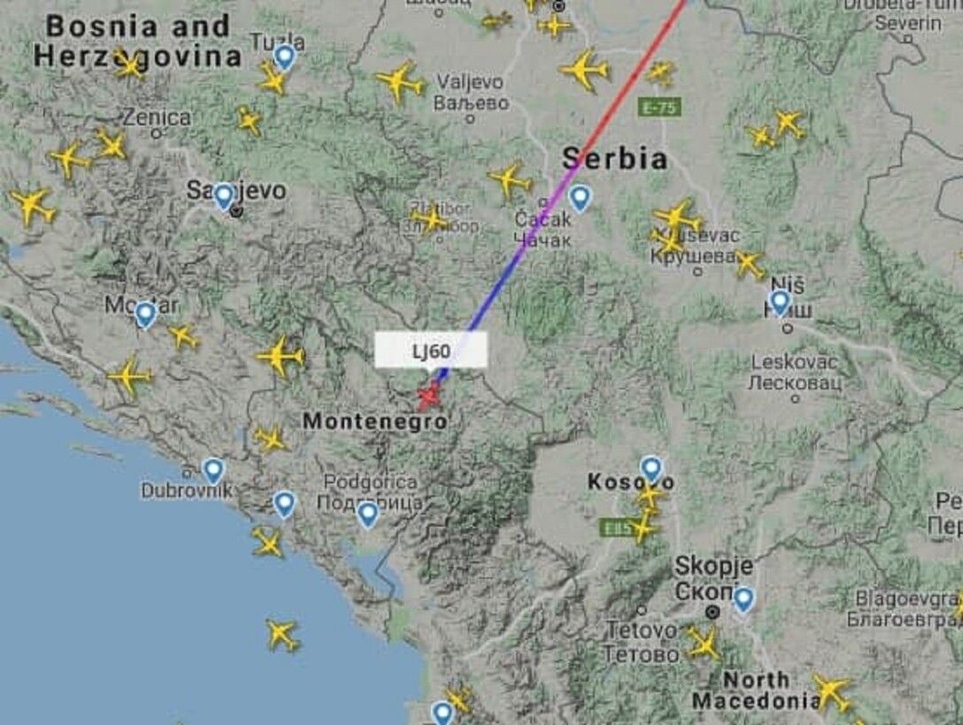 Learjet 60 начал снижаться в Черногории Learjet 60