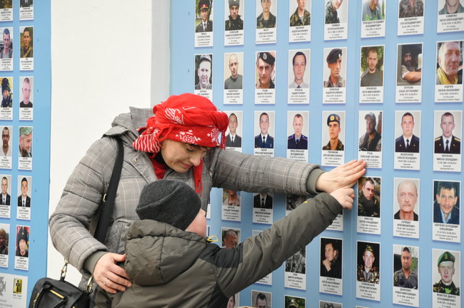 Чествования по случаю Дня добровольца на Михайловской площади в Киеве 15