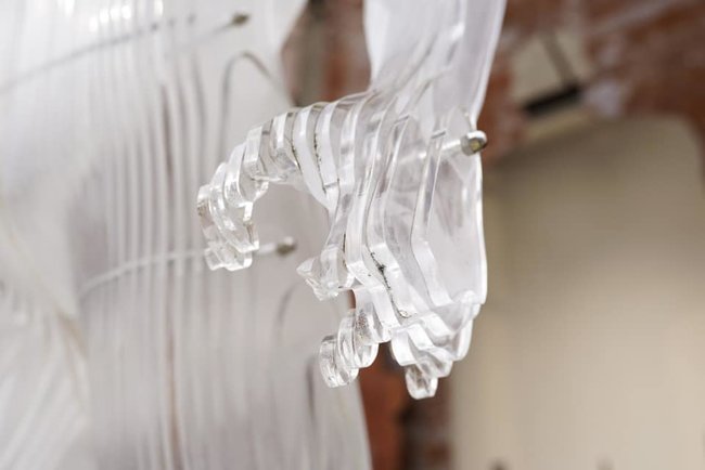 Неизвестный повредил памятник Героям Небесной Сотни в Житомире. Полиция устанавливает личность вандала 03 Неизвестный повредил памятник Героям Небесной Сотни в Житомире. Полиция устанавливает личность вандала 03