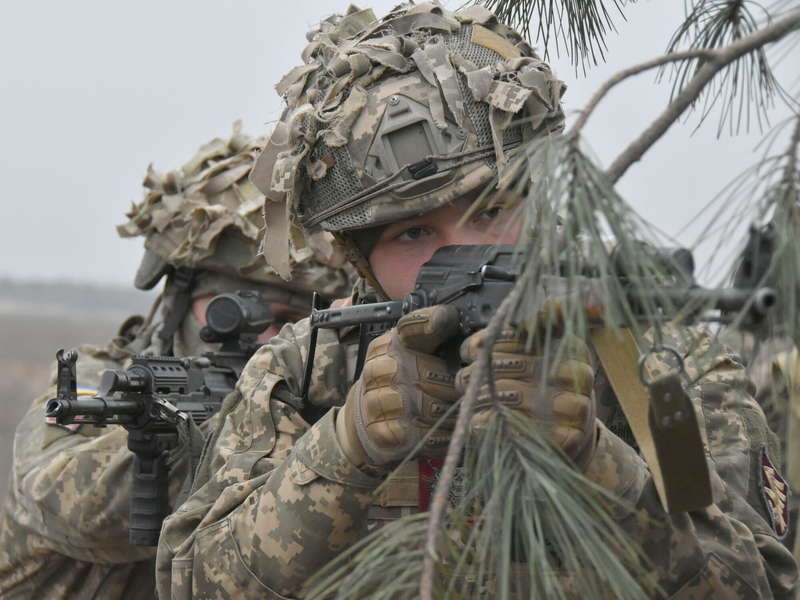 Десантники провели вышкол перед учениями россиян в Крыму