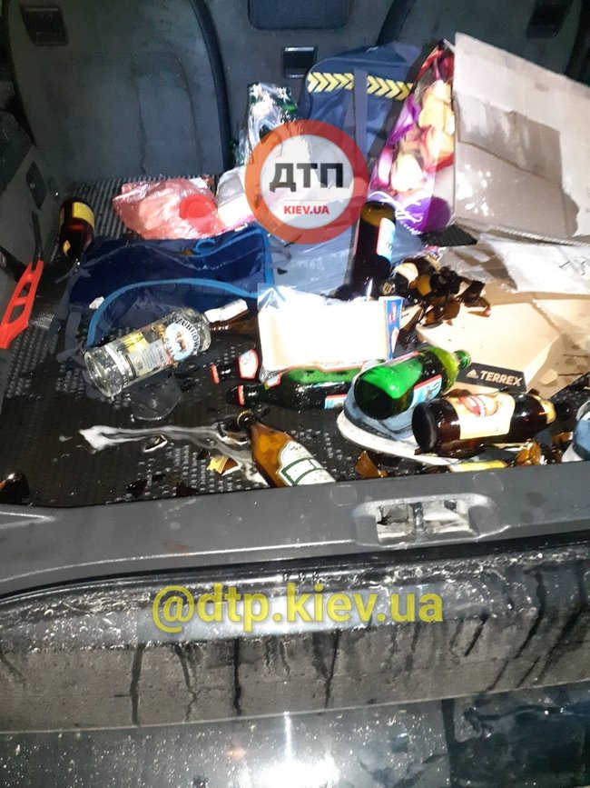 Под Киевом водитель влетел в фуру и погиб на месте, - полиция 08