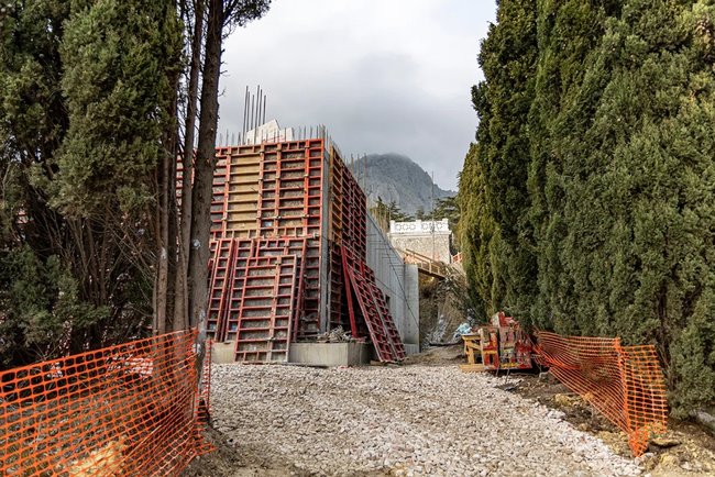 Парки в оккупированном Крыму, заложенные еще при Российской империи, отдают под застройку 06 Парки в оккупированном Крыму, заложенные еще при Российской империи, отдают под застройку 06