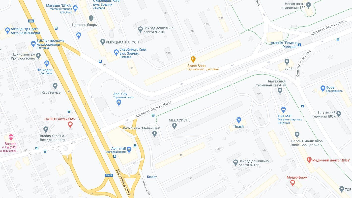 Очередь собралась на конечной трамвая. dqxikeidqxidqeant