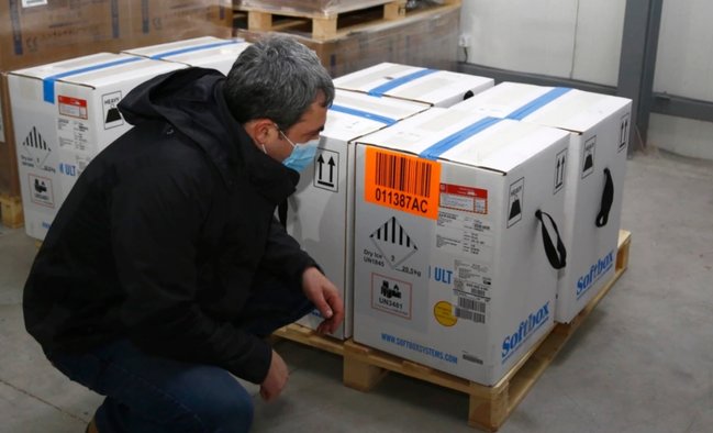 В Грузию доставили первую партию вакцины от коронавируса от компании Pfizer-BioNtech 03 В Грузию доставили первую партию вакцины от коронавируса от компании Pfizer-BioNtech 03