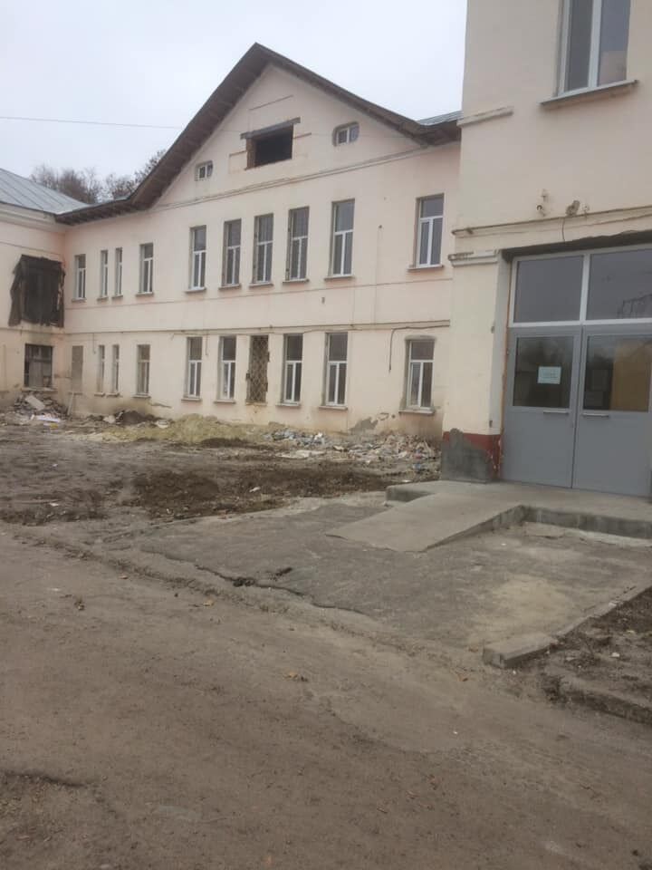 Сумская больница №4, тут никак не могли закончить ремонт