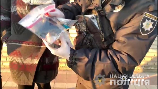 В Измаиле задержали пьяного мужчину, который угрожал прохожим пистолетом 02 dqxikeidqxidqrant