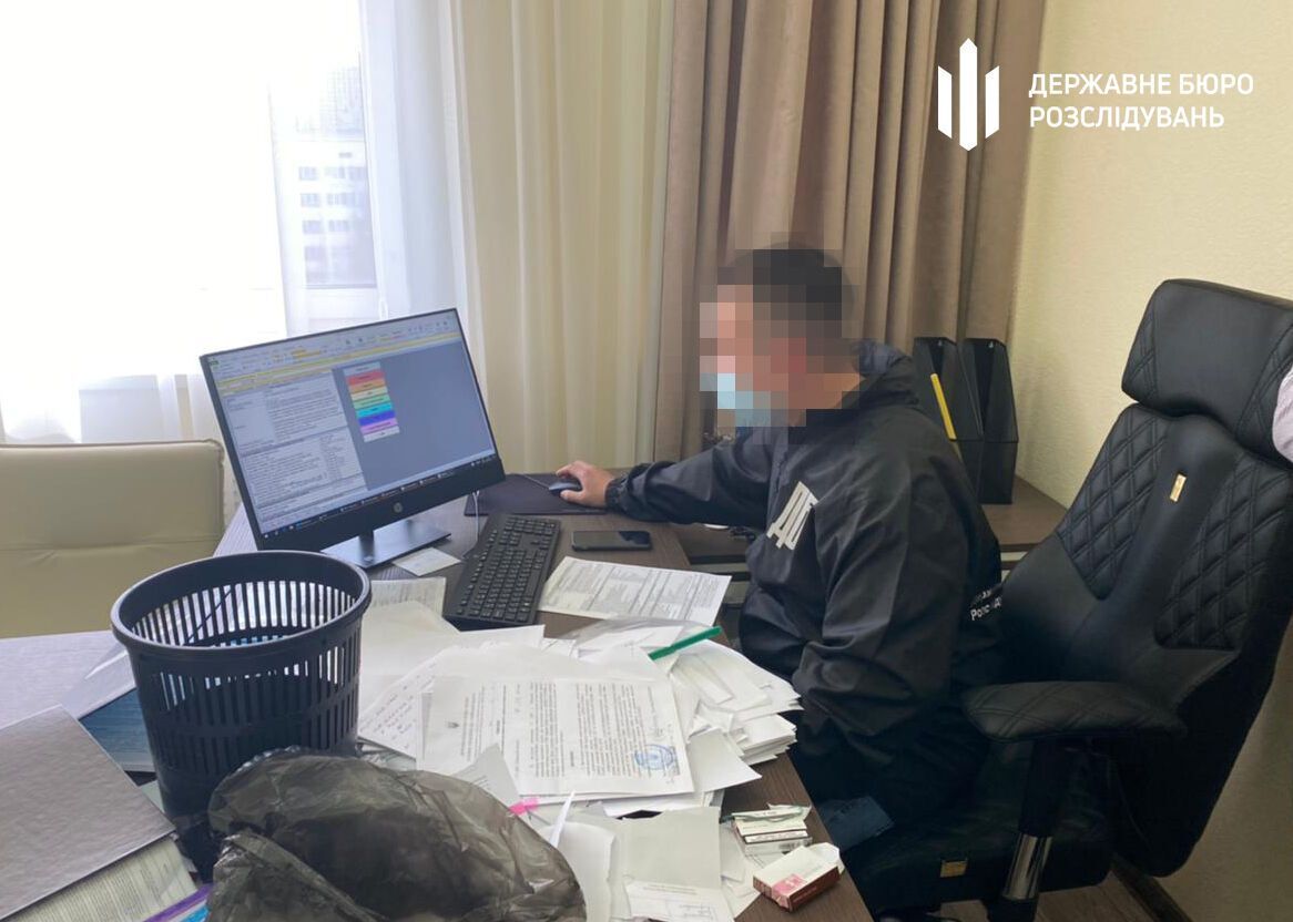 Следственные действия в кабинете чиновника