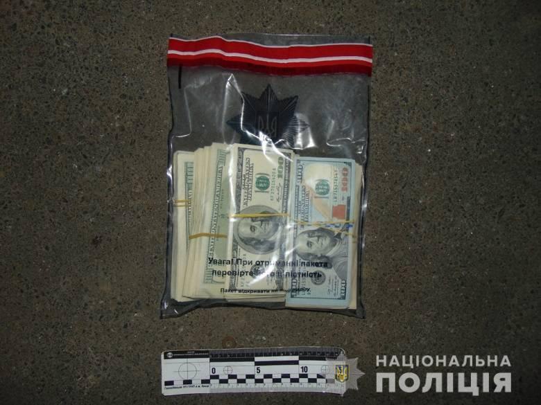 Мошенники обманули киевлянку на 1,5 миллиона гривен.