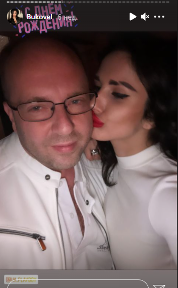 Гречин в Буковеле с участницей голых съемок Яной.