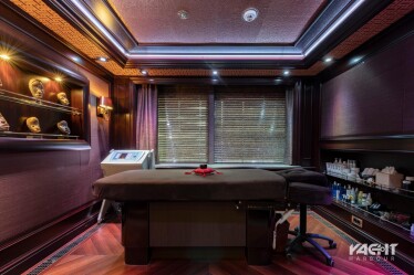  ACE. / yachtharbour.com