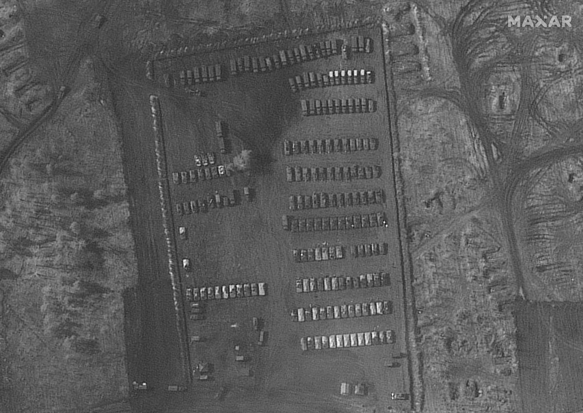 High-resolution satellite imagery, courtesy of Maxar Technologies, shows hundreds of vehicles at a known Russian Army training ground in the Voronezh region bordering Ukraine. dqxikeidqxidqrant