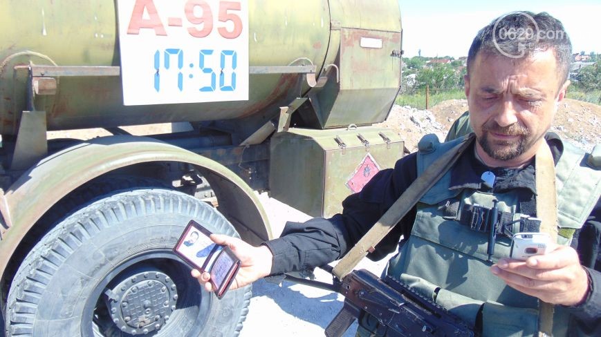 Батальон «Днепр -1» и «Мариупольская Дружина» опасно пересеклись на продаже бензина (ФОТОРЕПОРТАЖ) (фото) - фото 4