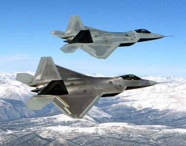 Two_F-22_Raptor_in_flying[1]