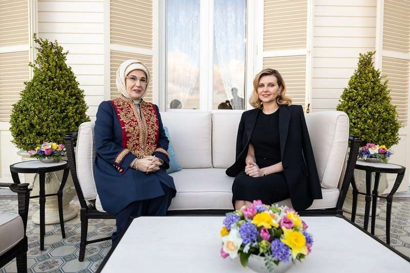 Елена Зеленская пообщалась с супругом президента Турции.