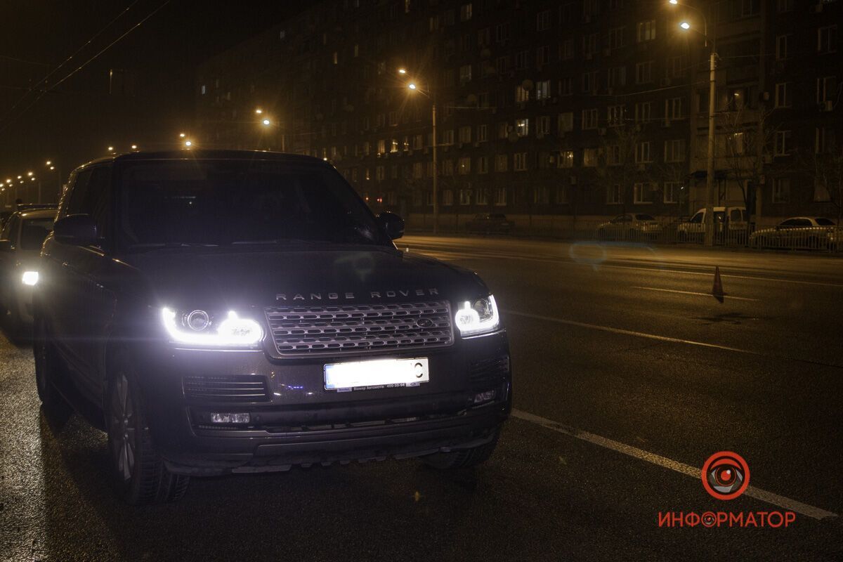 Джип сбил девушку. dqxikeidqxiqqdant