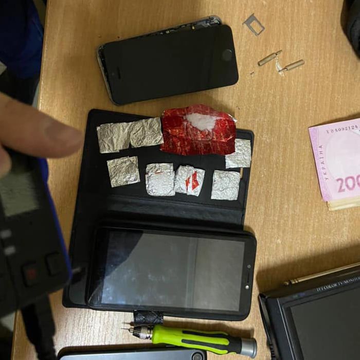 Медпрацівник СІЗО у Києві організував бізнес зі збуту наркотиків ув’язненим dqxikeidqxidqrant