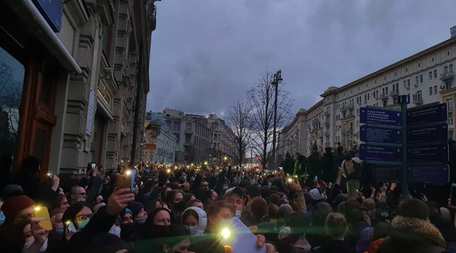 Путин - вор!: в России проходят акции в поддержку Навального 01 Путин - вор!: в России проходят акции в поддержку Навального 01 dqxikeidqxidqeant
