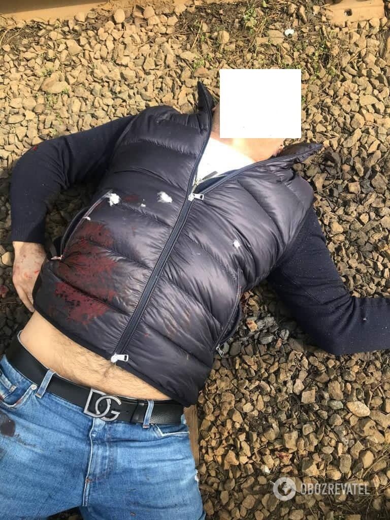 В центре Днепра средь бела дня расстреляли автомобиль: есть убитый