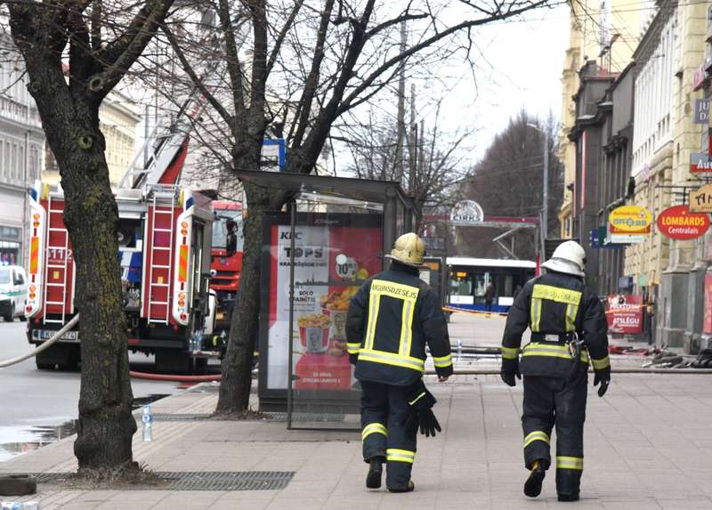 В Латвии произошел пожар в хостеле: много погибших. Фото и видео