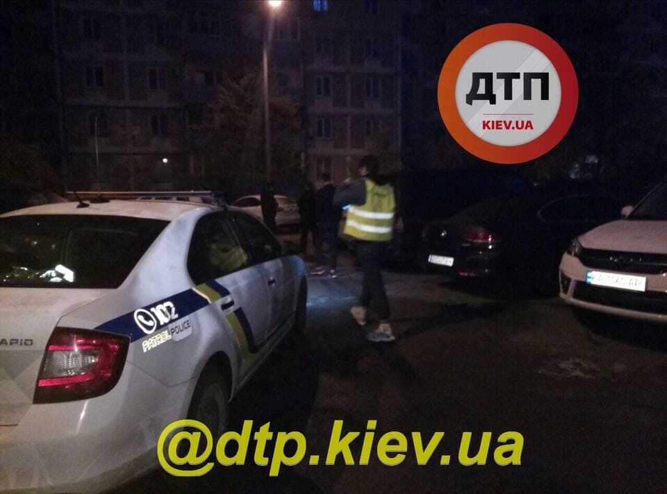 На месте работала полиция