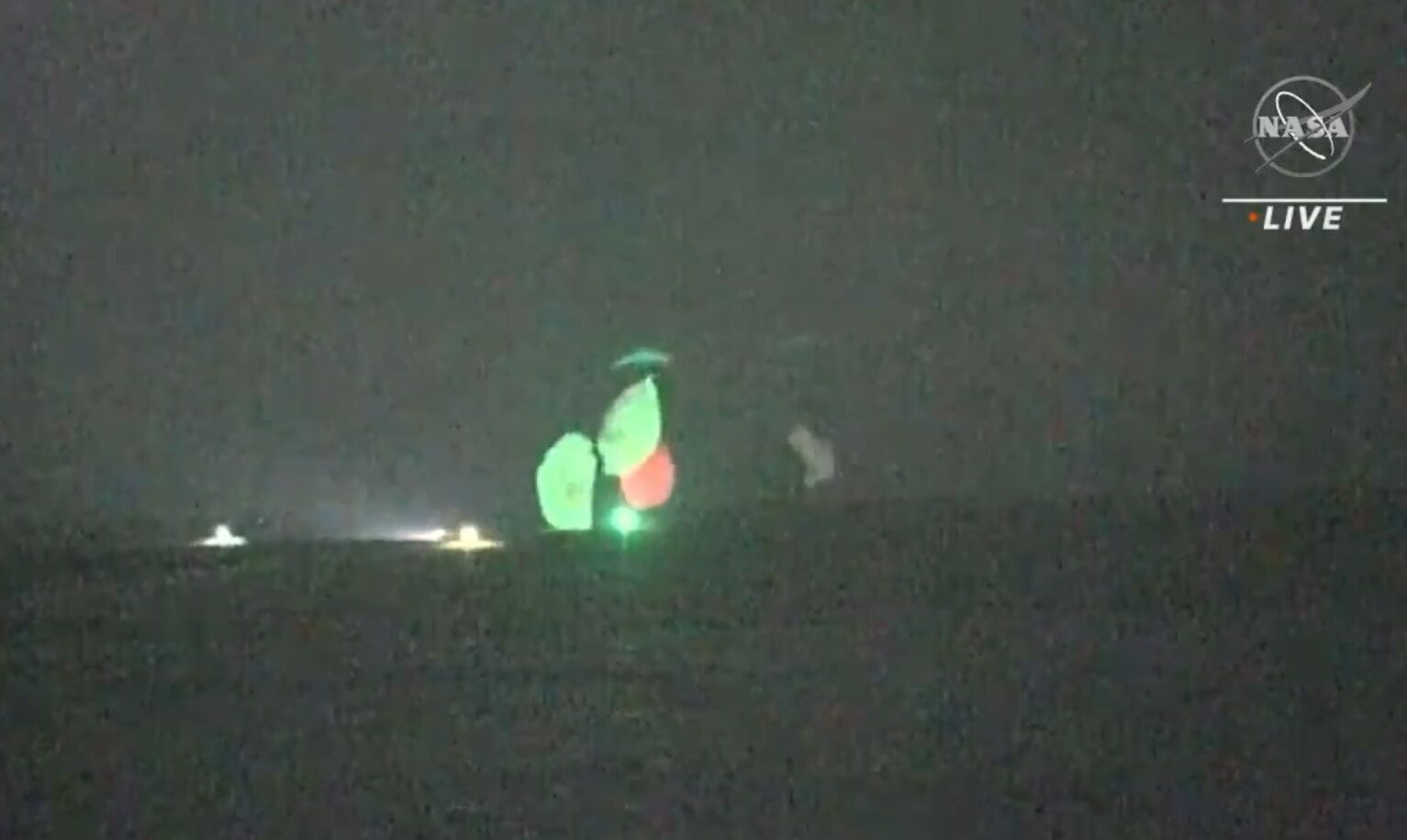 Корабль успешно приводнился. dqxikeidqxiqrkant