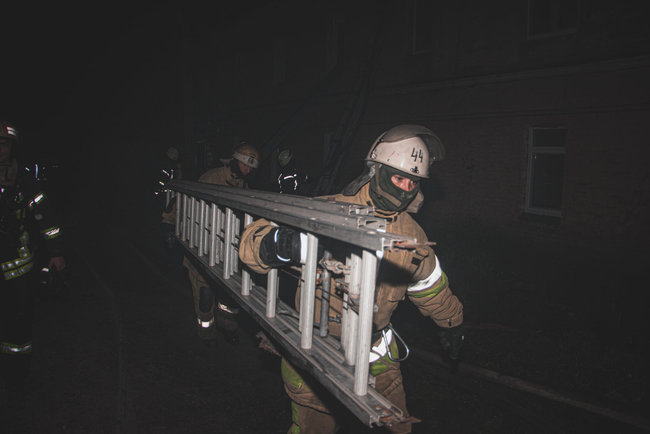 2            , -  03