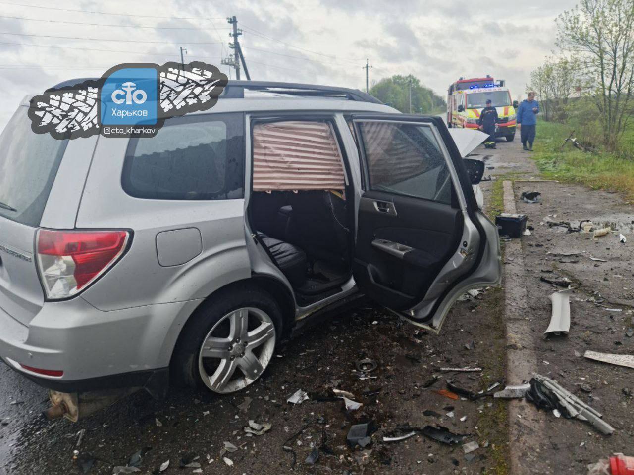 Две машины столкнулись на трассе.