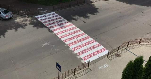 Вишивана зебра в Житомирі dqxikeidqxiuuant