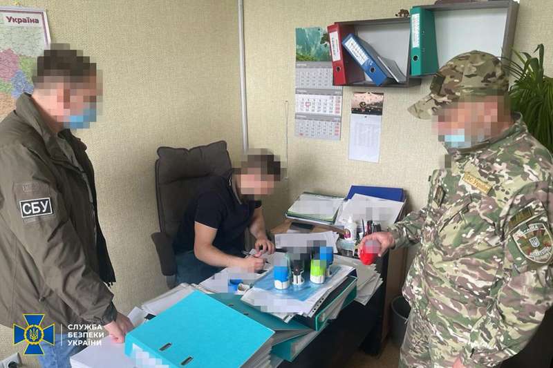 Обыски провели по всей Украине