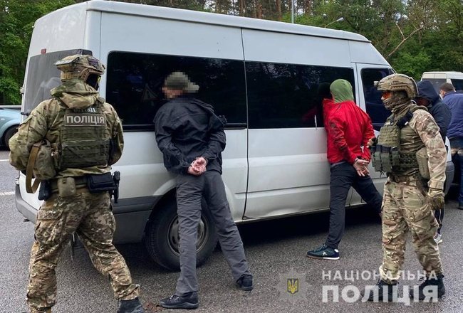 Задержана банда, занимавшаяся вооруженным разбоем и пытками, - Нацполиция 04 Задержана банда, занимавшаяся вооруженным разбоем и пытками, - Нацполиция 04