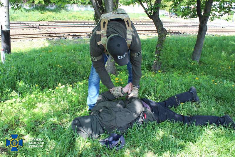 СБУ затримала російського агента СБУ затримала російського агента dqxikeidqxidqrant