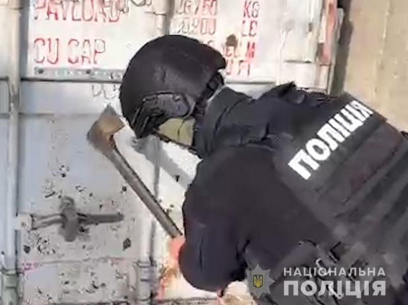 Полиция задержала подозреваемого в убийстве. dqxikeidqxidqrant