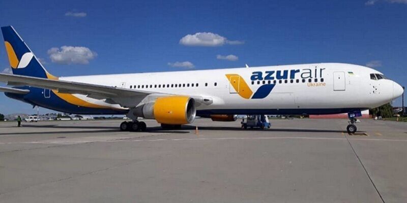 Девушке якобы отгрызли ноготь