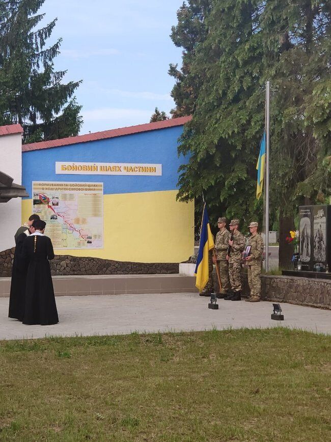 В Ужгороде почтили память убитого российским снайпером офицера ВСУ