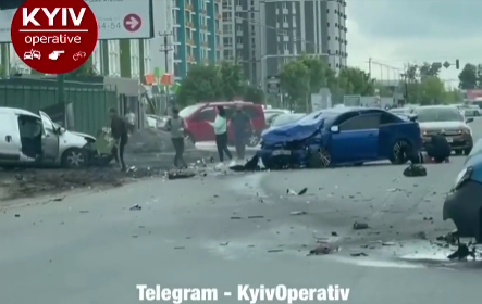 Столкнулись три автомобиля dqxikeidqxidqrant