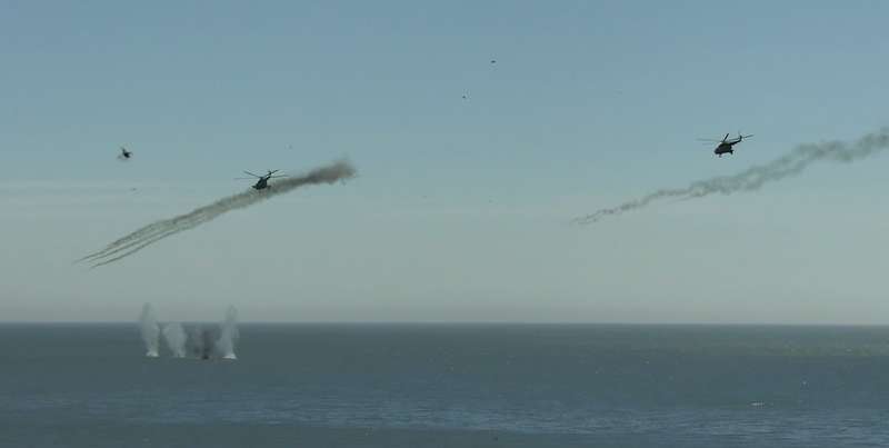 Вертолеты армейской авиации ВСУ наносили удар по кораблям условного противника